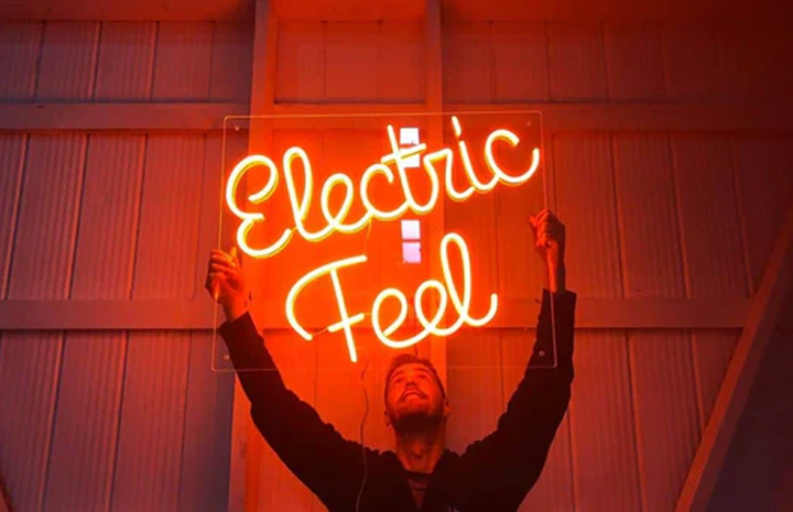 5 Factors to Consider for Your Neon Sign's Visibility and Impact